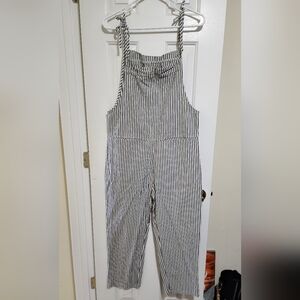 Striped Sleeveless Jumpsuit